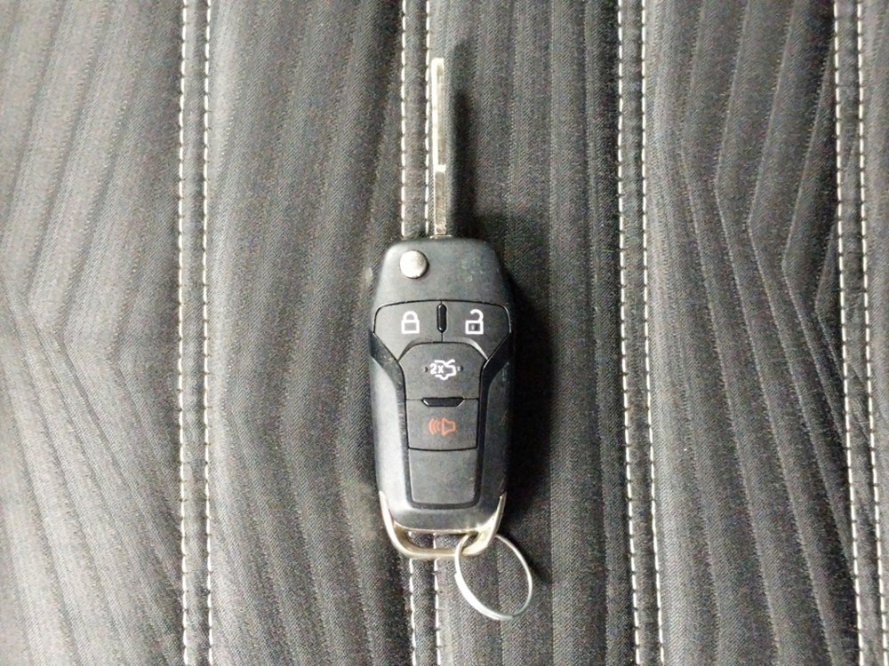 2016 Ford Fusion - Keys