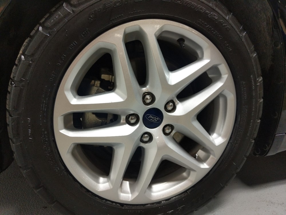 2016 Ford Fusion - Wheel