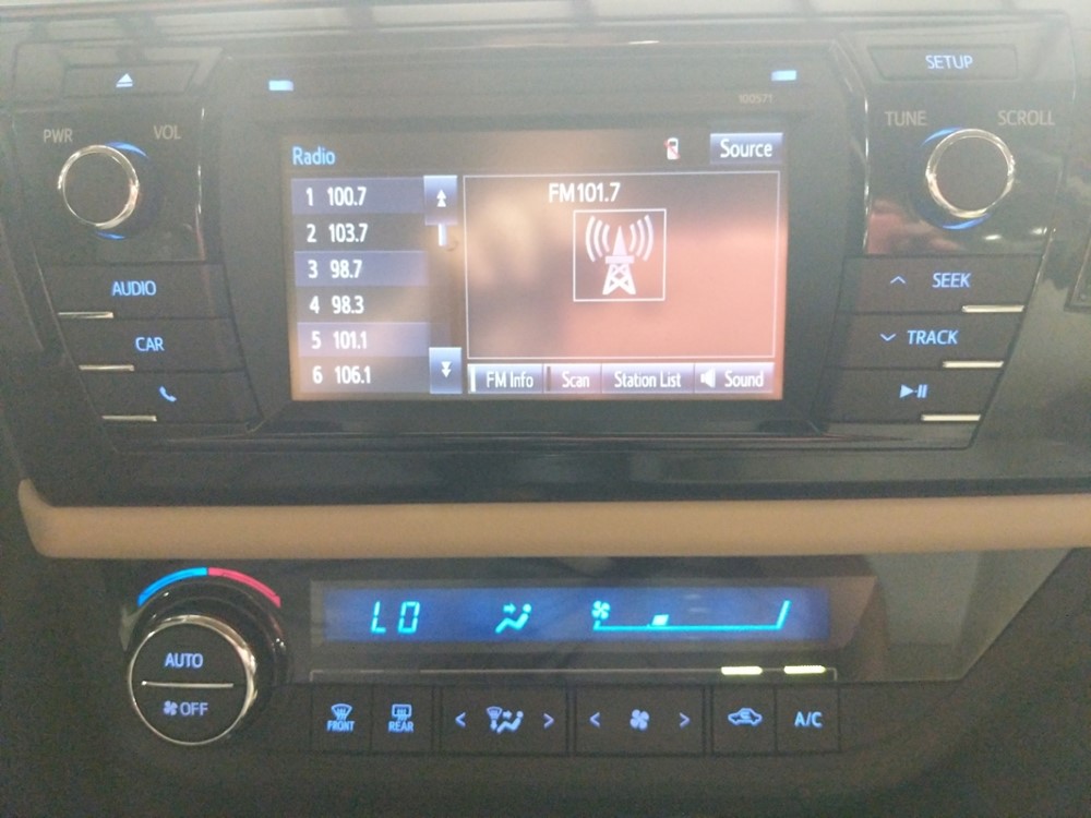 2016 Toyota Corolla - Stereo Package