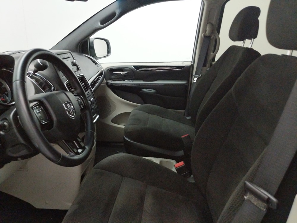 2016 Dodge Grand Caravan - Driver Front Seat