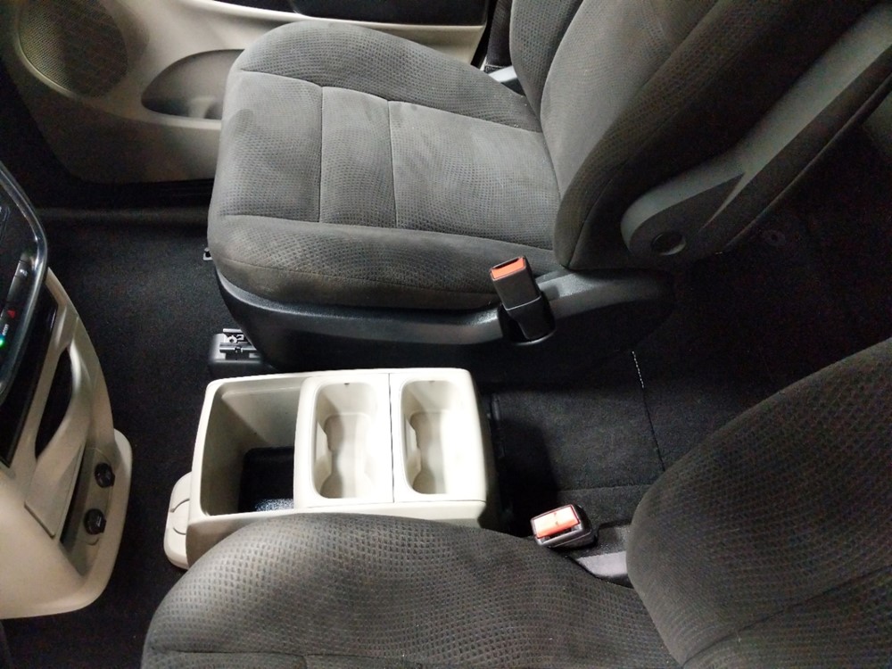 2016 Dodge Grand Caravan - Center Console/Cup Holders