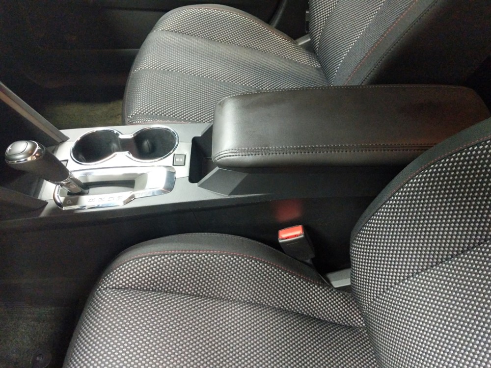 2016 GMC Terrain - Center Console/Cup Holders