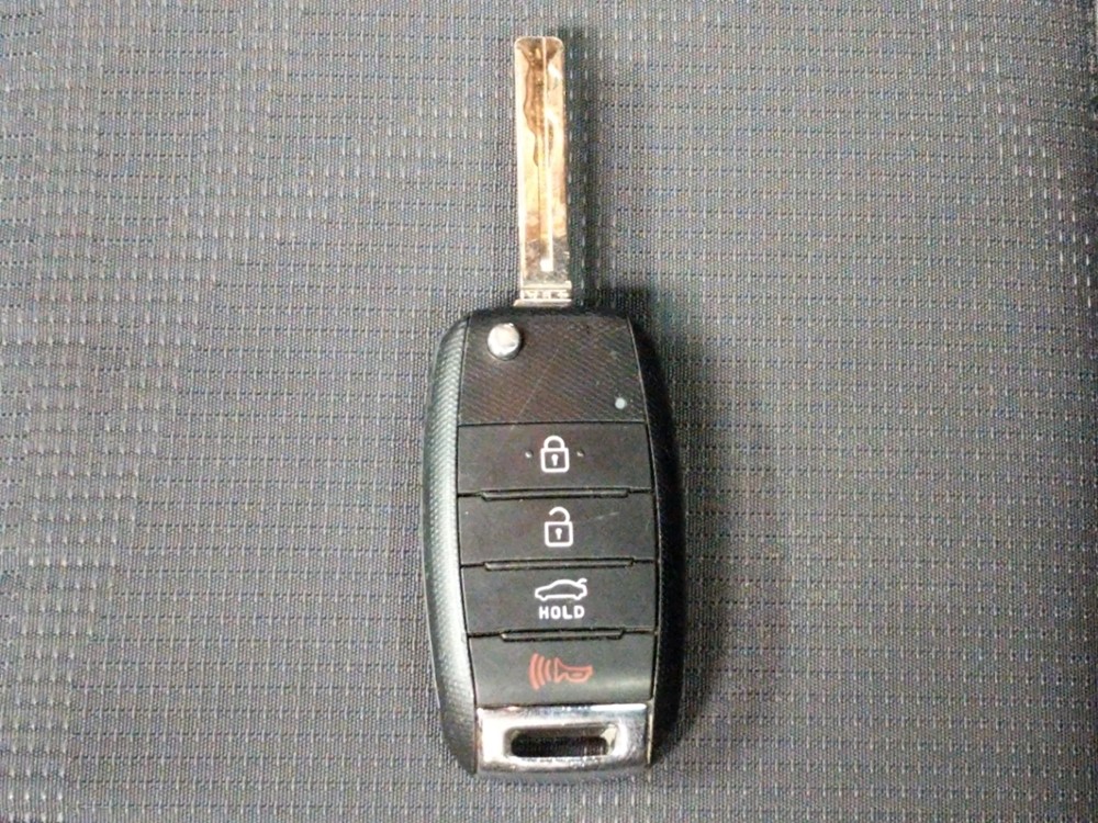 2017 Kia Rio - Keys