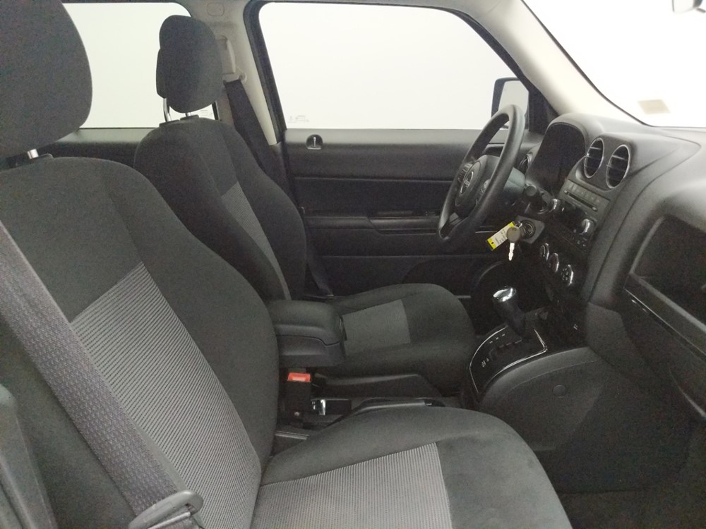 2015 Jeep Patriot - Passenger Front Seat