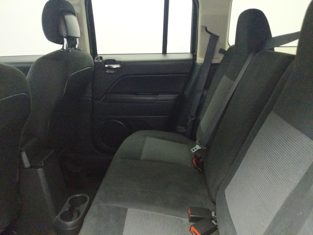 2015 Jeep Patriot - Driver Rear Seat