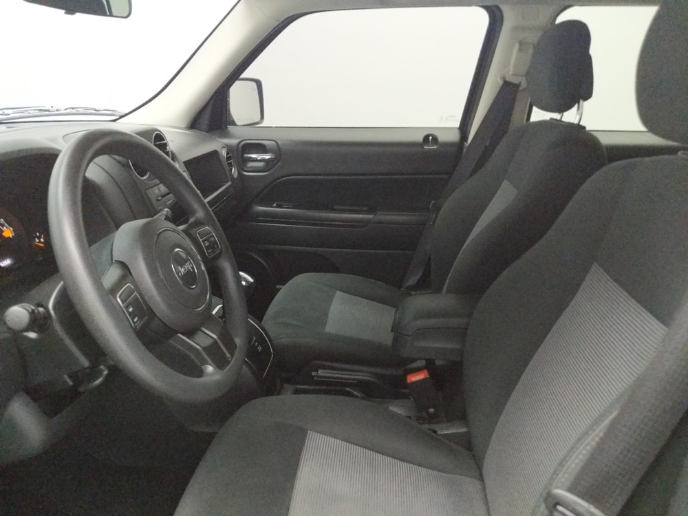 2015 Jeep Patriot - Driver Front Seat