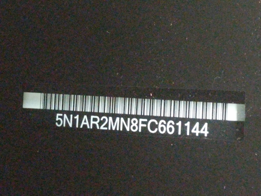 2015 Nissan Pathfinder - VIN Plate