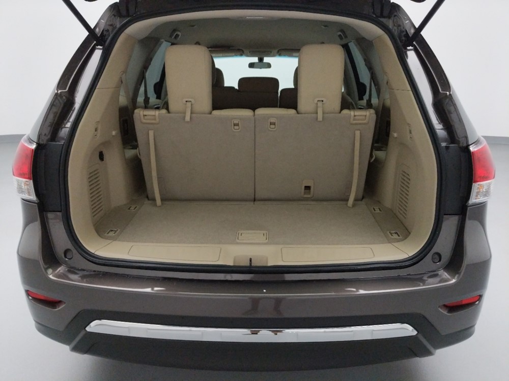 2015 Nissan Pathfinder - Trunk