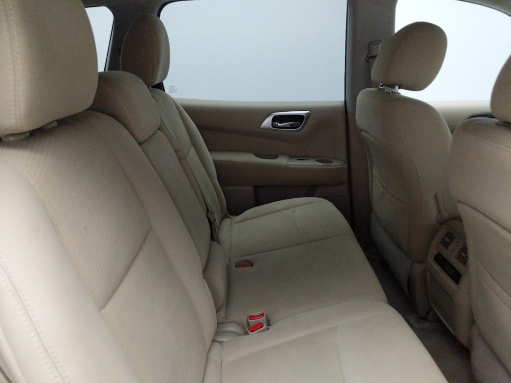 2015 Nissan Pathfinder - Passenger Rear Seat
