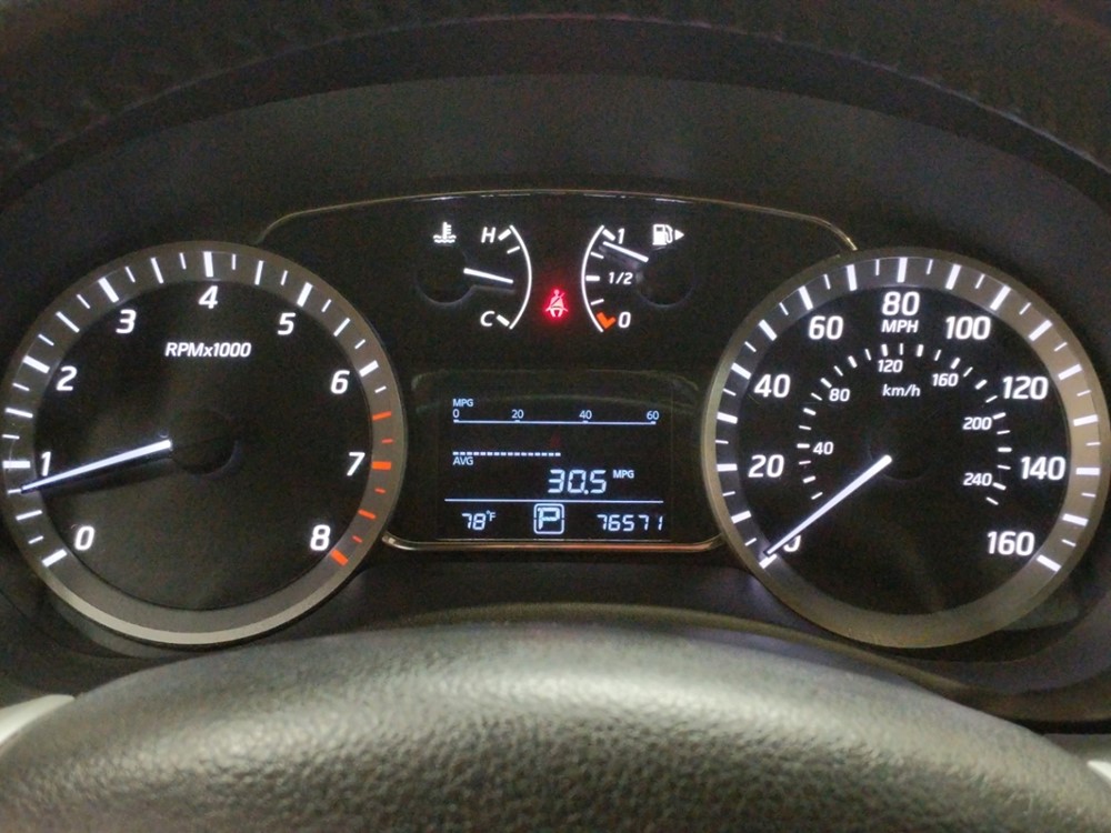 2015 Nissan Sentra - Odometer Close Up