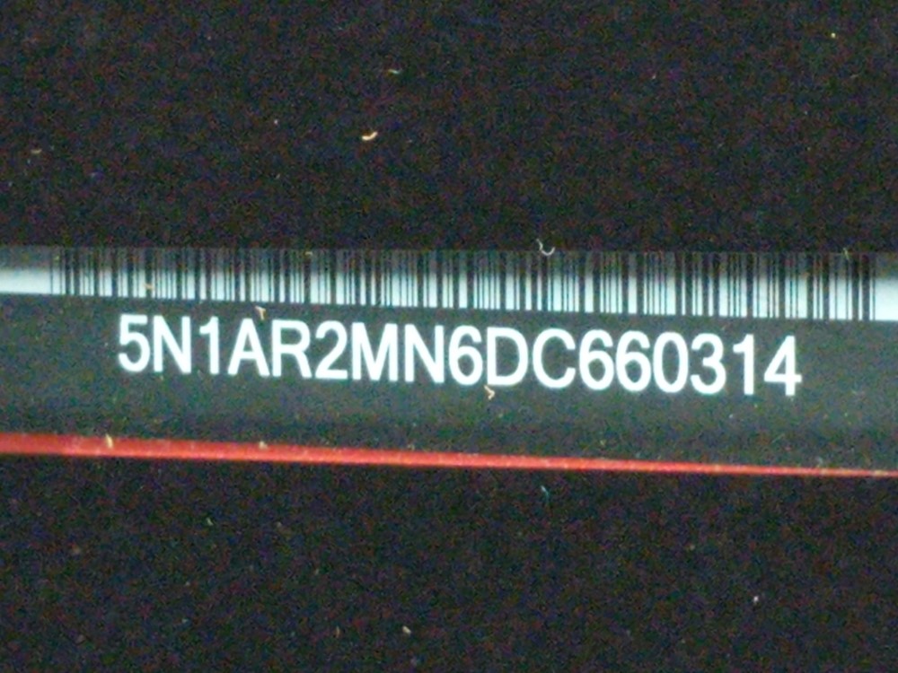 2013 Nissan Pathfinder - VIN Plate