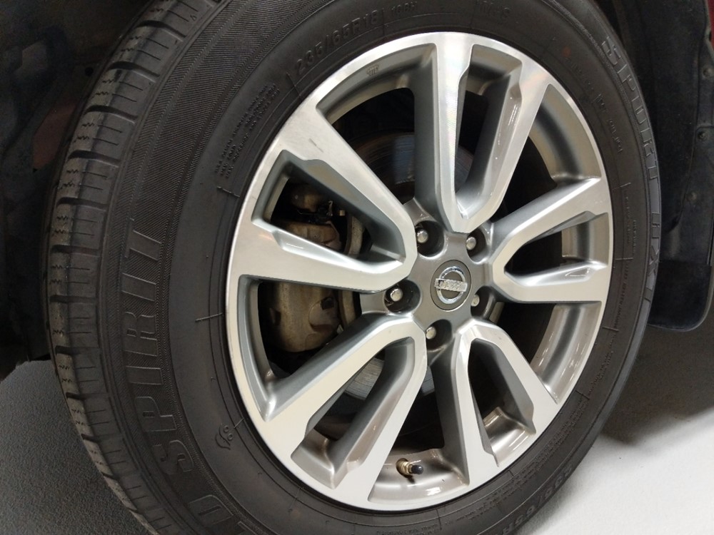 2013 Nissan Pathfinder - Wheel