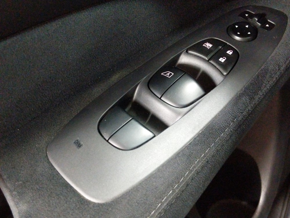 2013 Nissan Pathfinder - Driver Power Windows/Lock Control