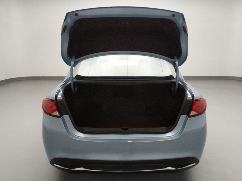 2015 Chrysler 200 - Trunk