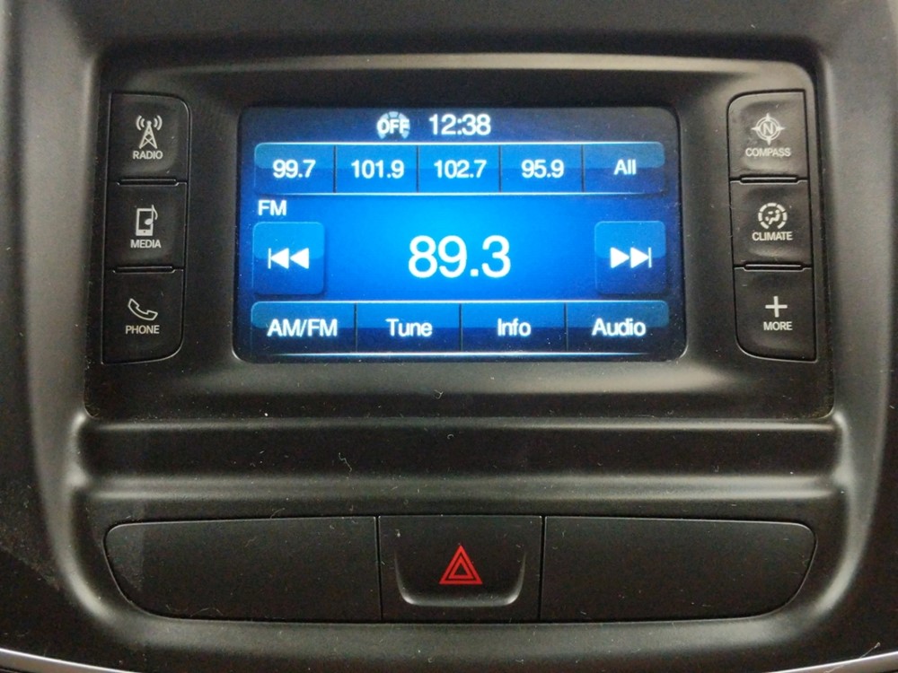 2015 Chrysler 200 - Stereo Package