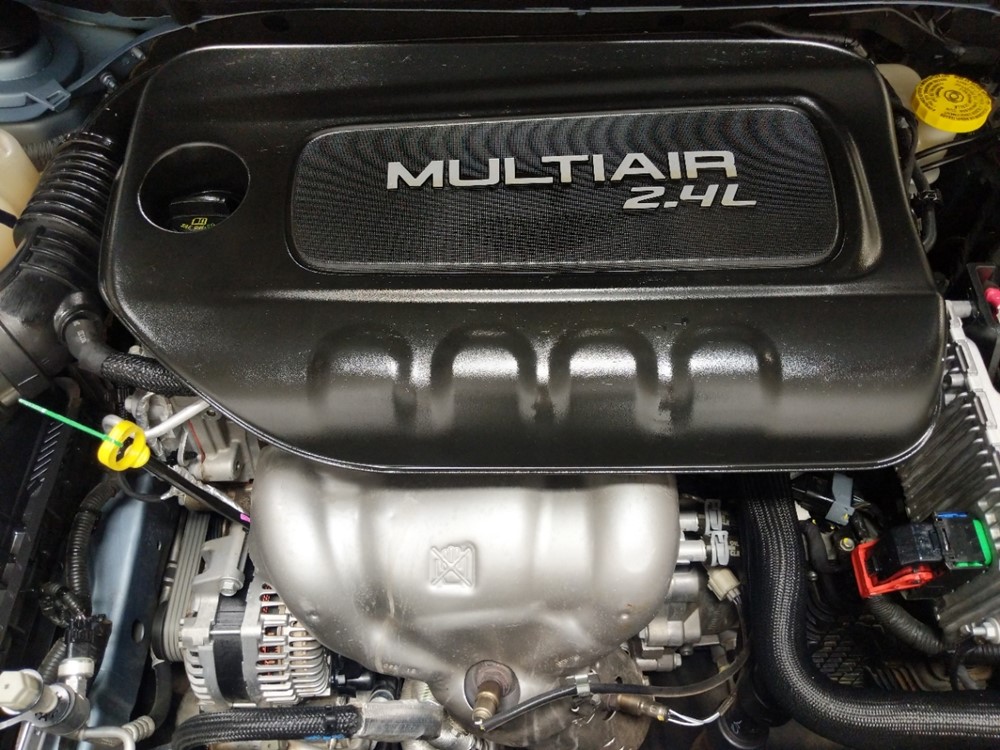 2015 Chrysler 200 - Engine