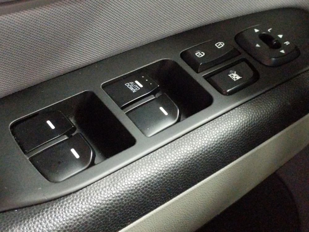 2015 Kia Soul - Driver Power Windows/Lock Control