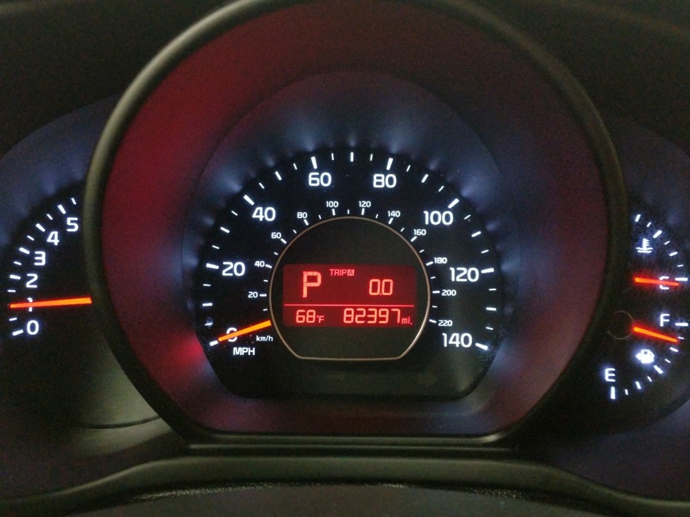 2015 Kia Soul - Odometer Close Up