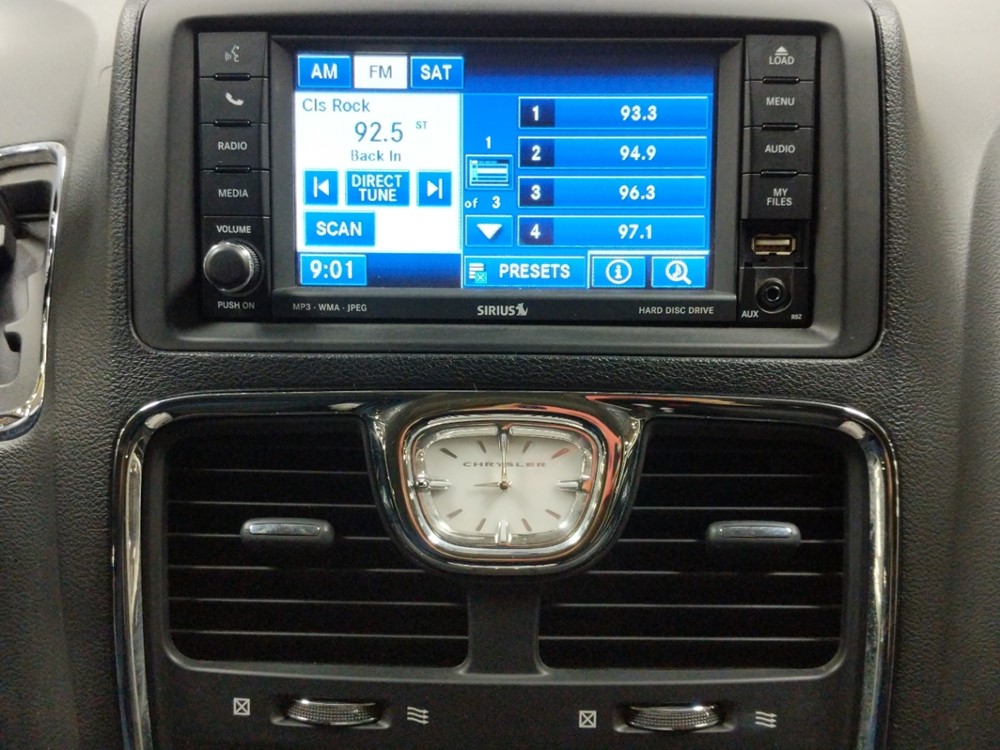 2011 Chrysler Town and Country - Stereo Package