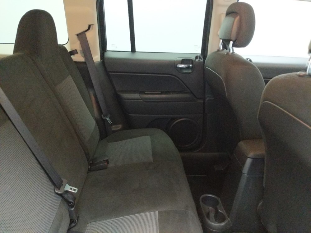 2016 Jeep Patriot - Passenger Rear Seat