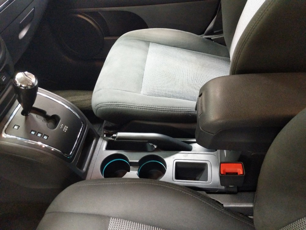 2016 Jeep Patriot - Center Console/Cup Holders