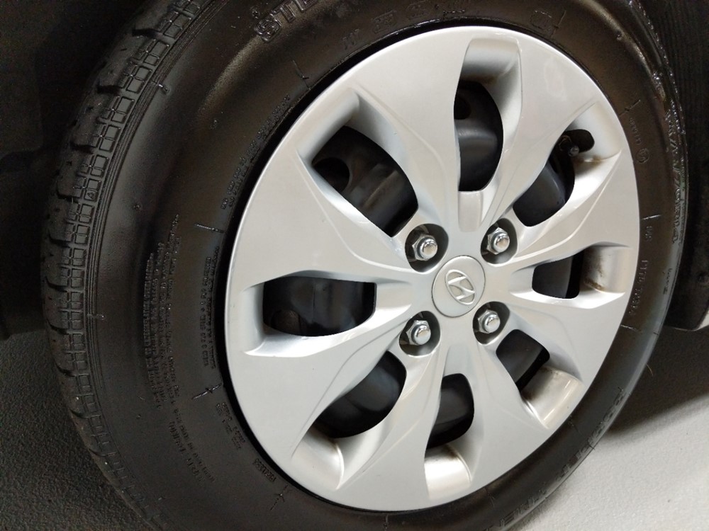 2017 Hyundai Accent - Wheel