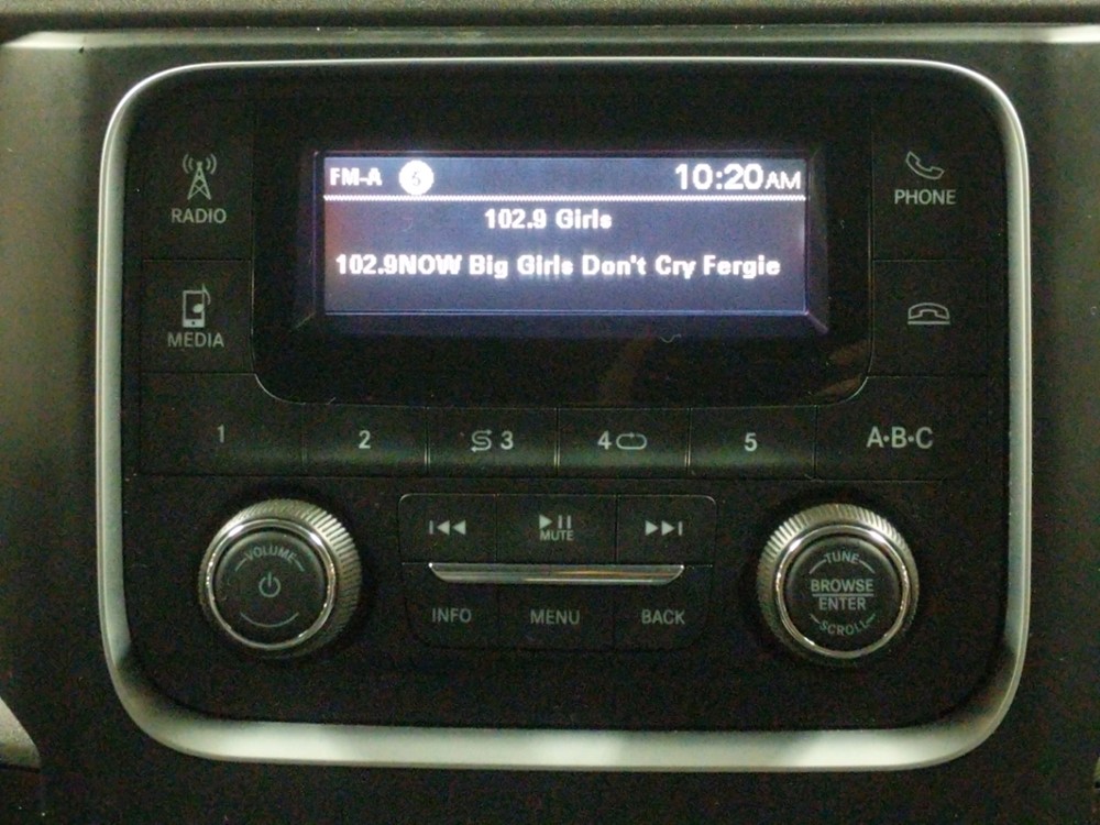 2017 Dodge Ram 1500 - Stereo Package