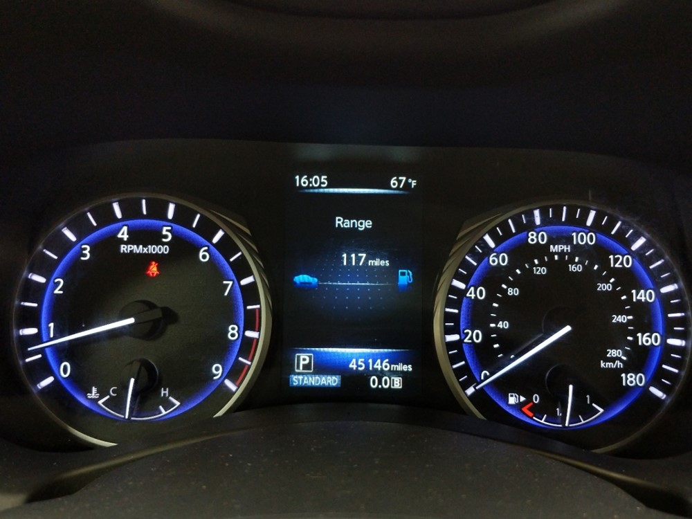 2015 INFINITI Q50 - Odometer Close Up