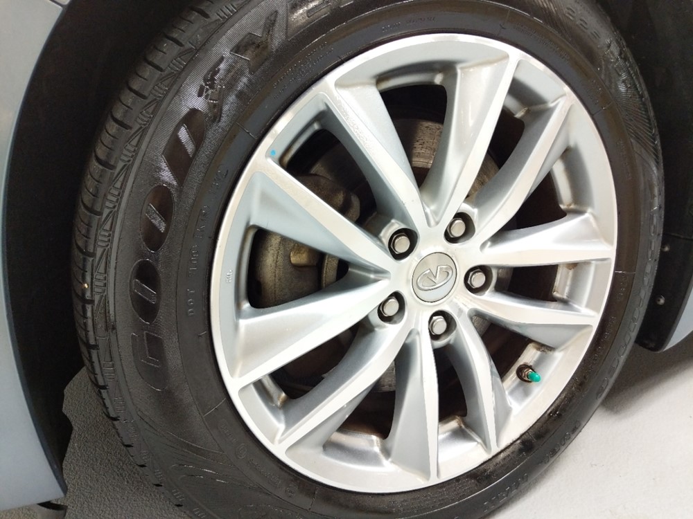 2015 INFINITI Q50 - Wheel