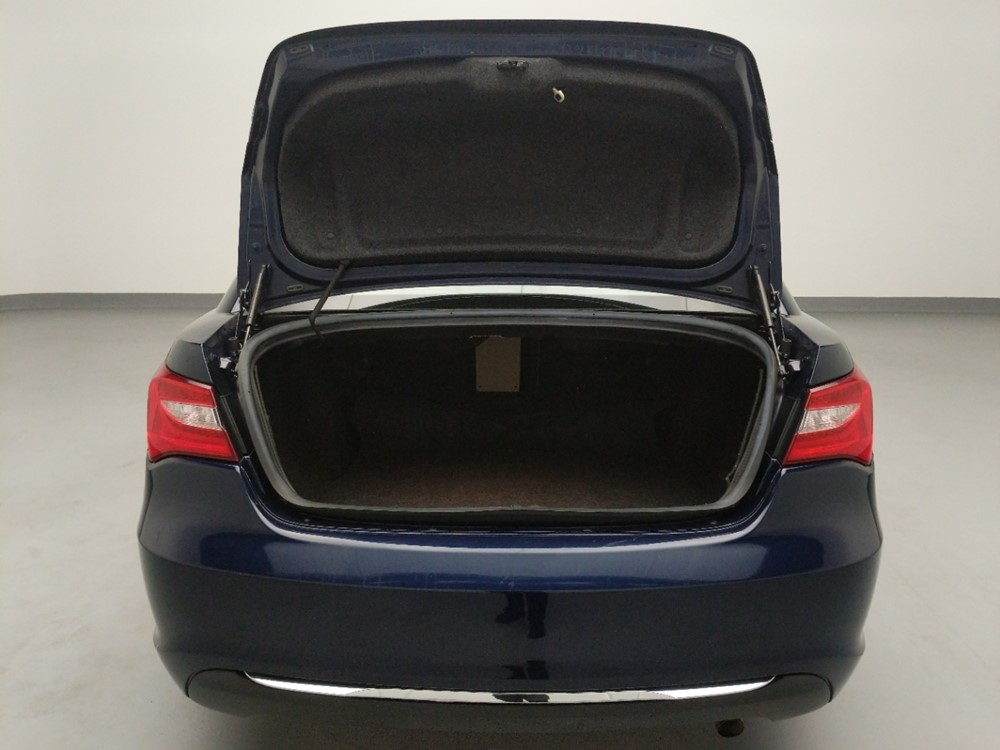 2014 Chrysler 200 - Trunk