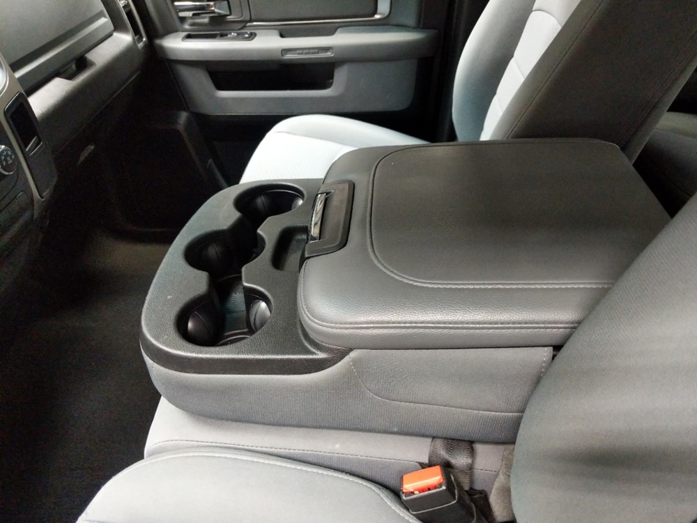 2017 Dodge Ram 1500 - Center Console/Cup Holders