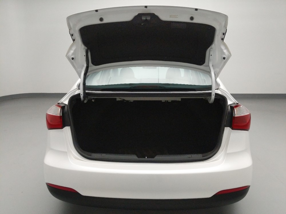 2016 Kia Forte - Trunk