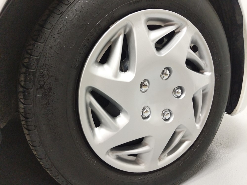2016 Kia Forte - Wheel