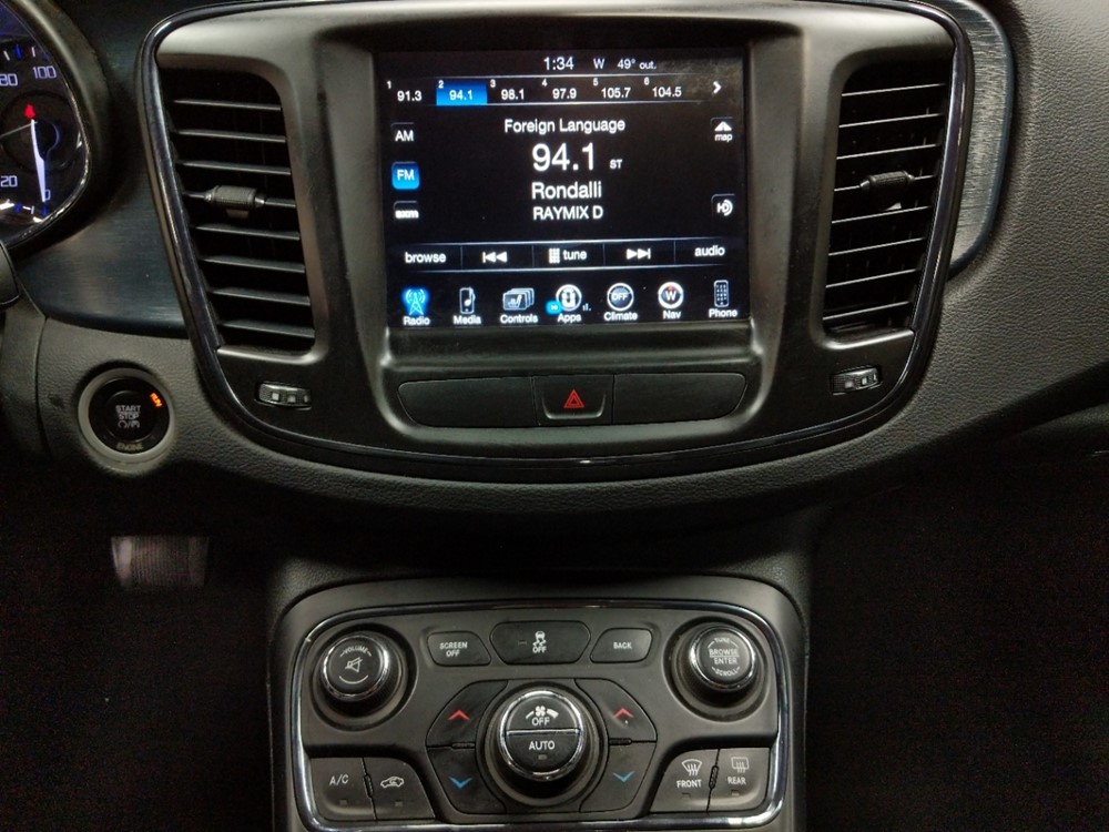 2015 Chrysler 200 - Stereo Package