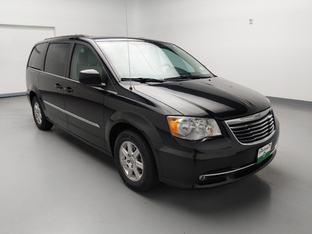 2013 Chrysler Town and Country - Passenger Front Bumper