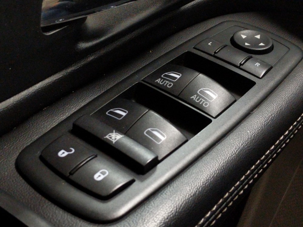 2013 Chrysler Town and Country - Driver Power Windows/Lock Control