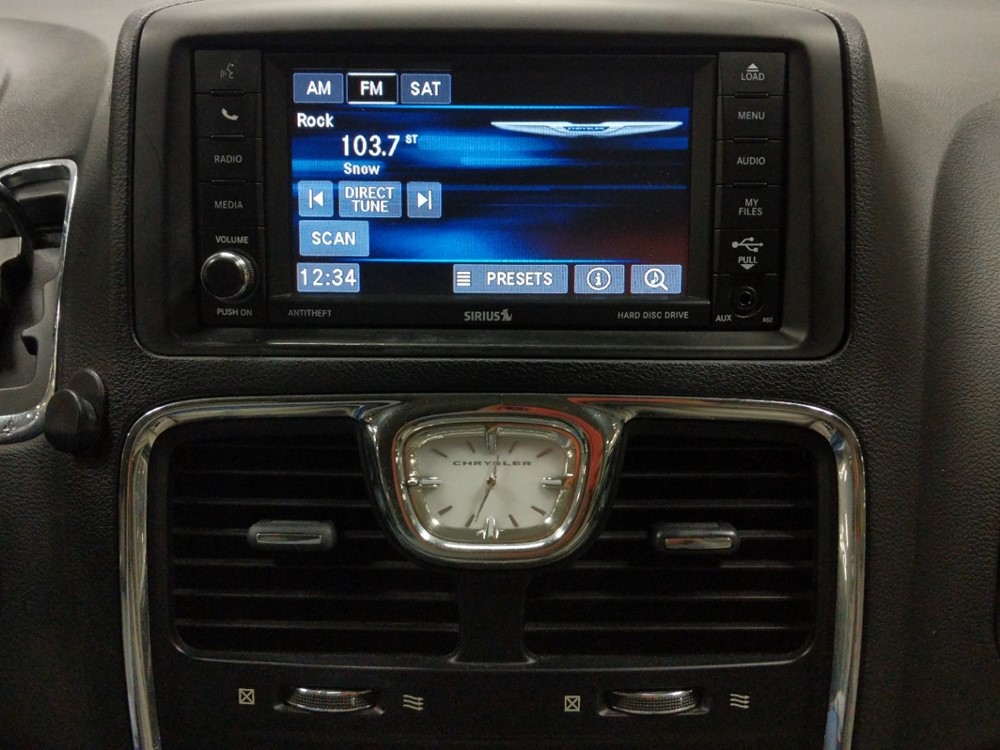 2013 Chrysler Town and Country - Stereo Package