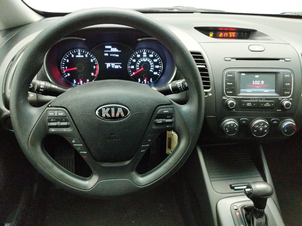 2016 Kia Forte - Driver Dash