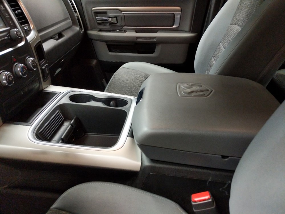 2017 Dodge Ram 1500 - Center Console/Cup Holders
