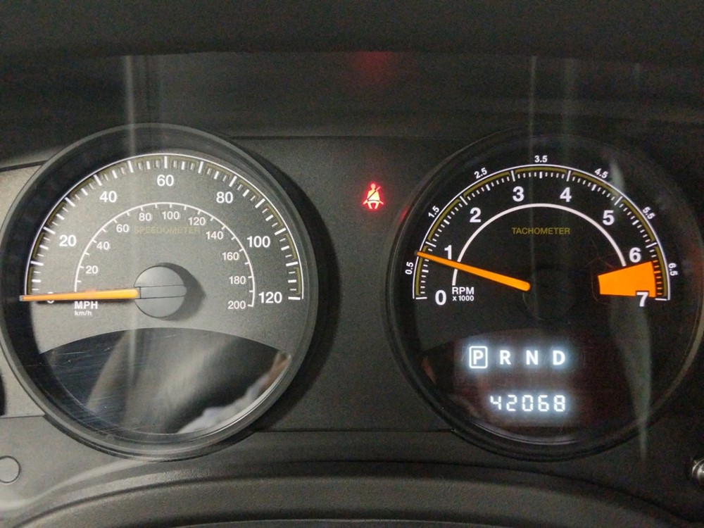 2016 Jeep Patriot - Odometer Close Up