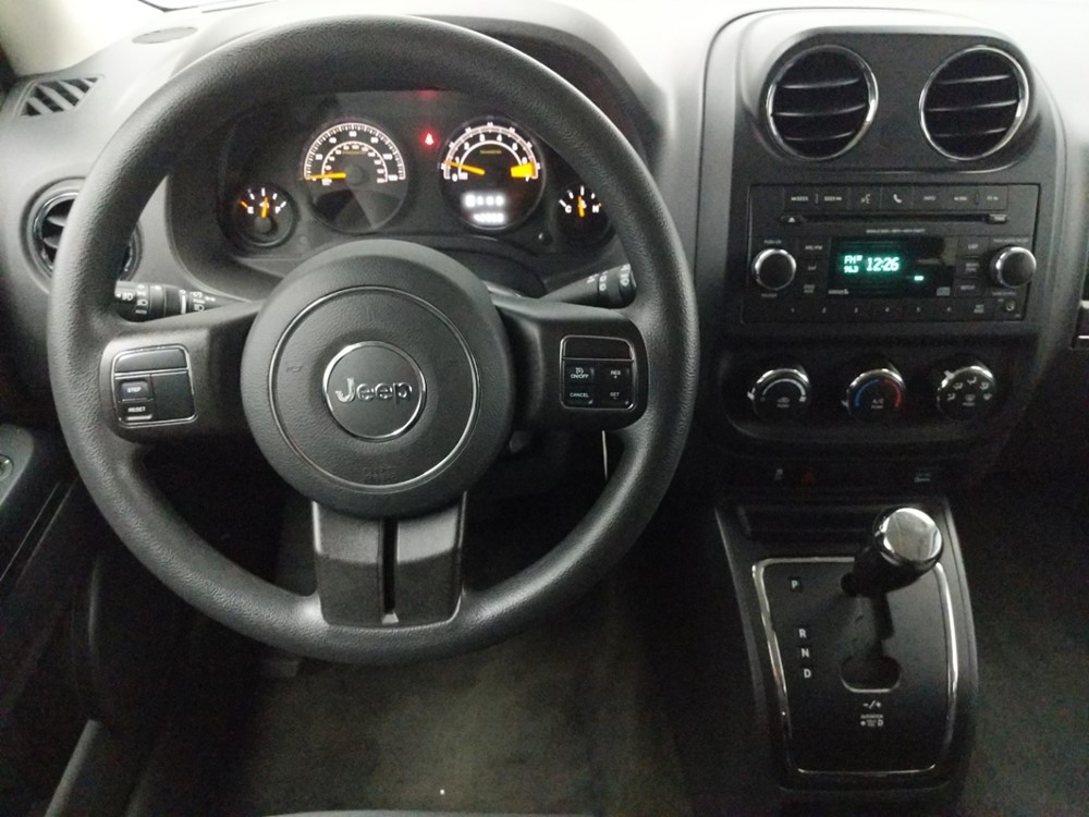 2016 Jeep Patriot - Driver Dash