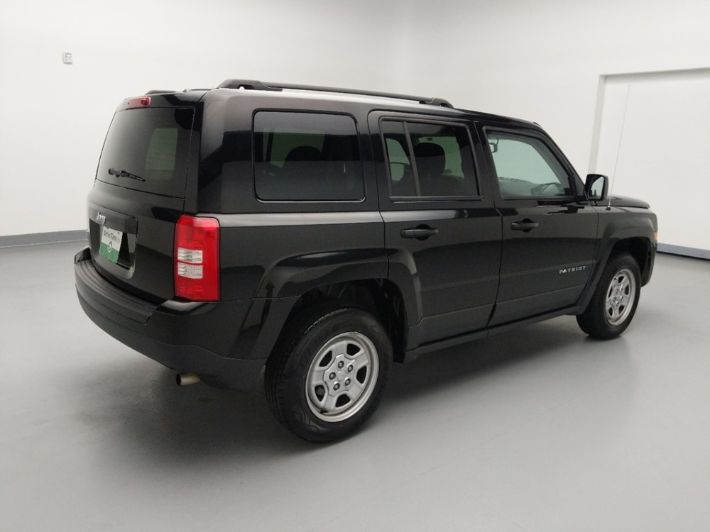 2016 Jeep Patriot - Passenger Rear Side