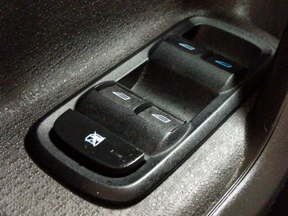 2017 Ford Fiesta - Driver Power Windows/Lock Control
