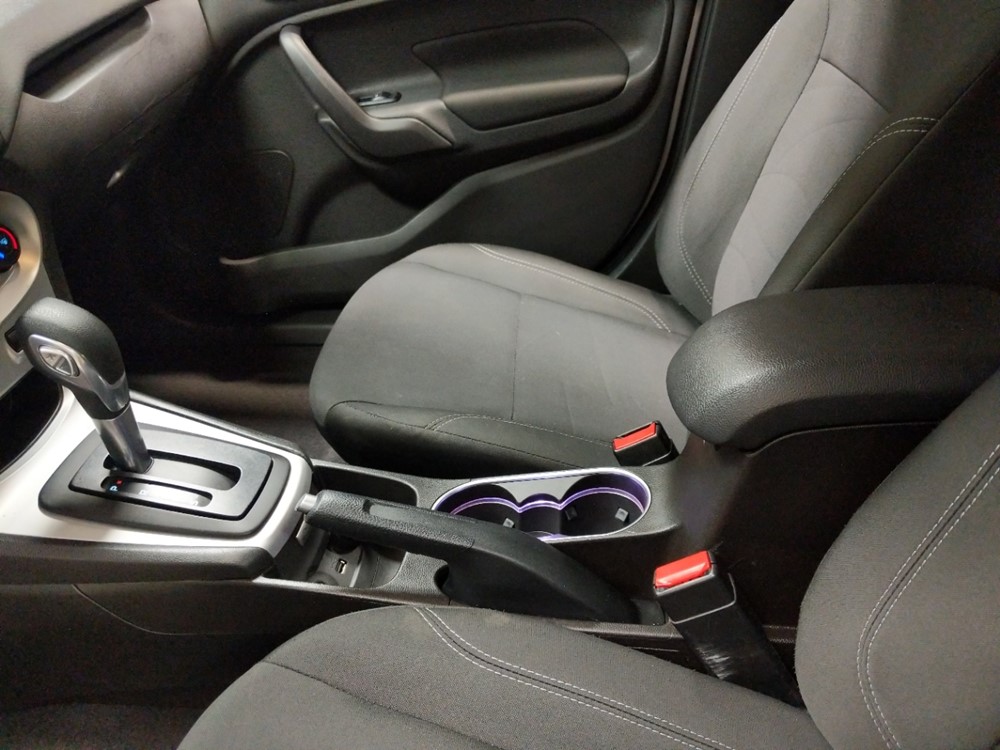 2017 Ford Fiesta - Center Console/Cup Holders
