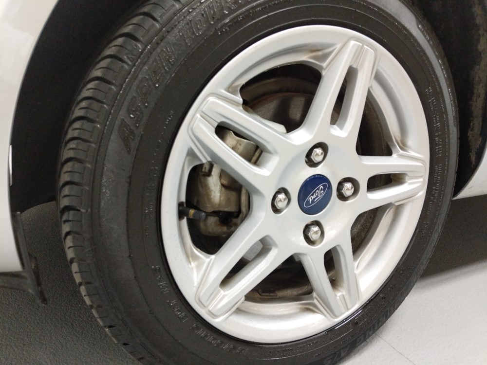 2017 Ford Fiesta - Wheel