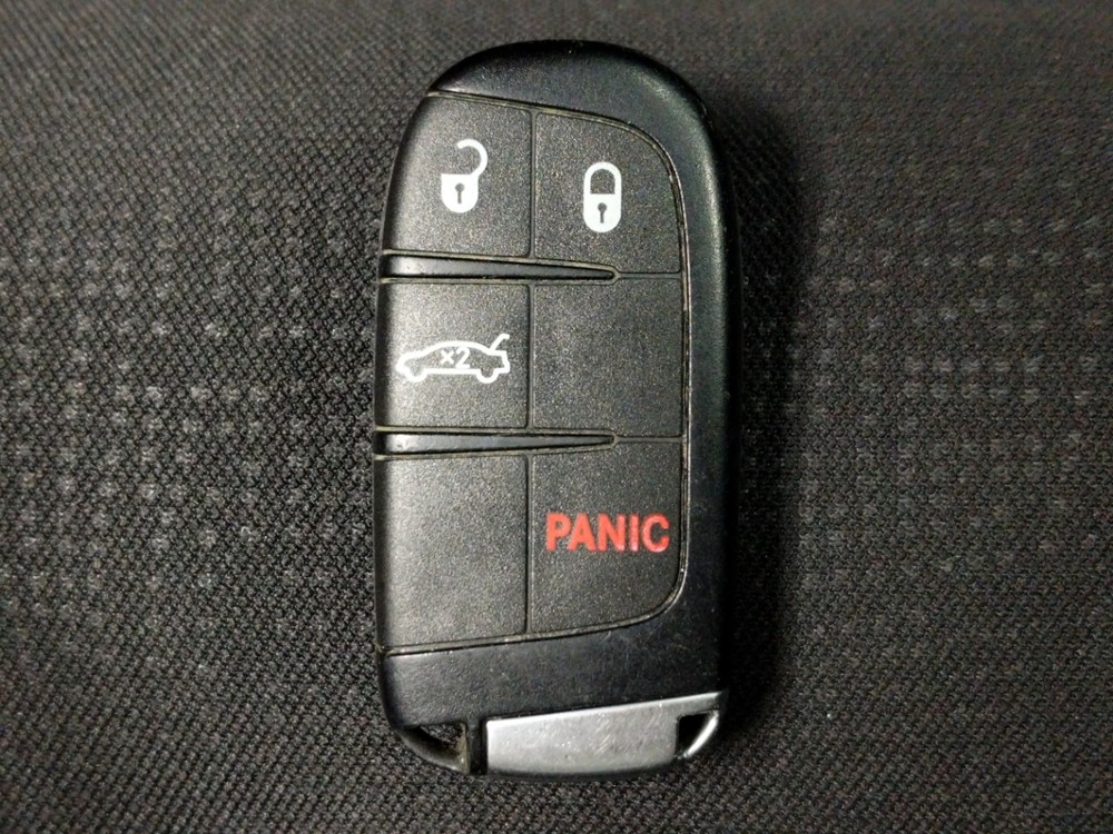 2016 Chrysler 200 - Keys
