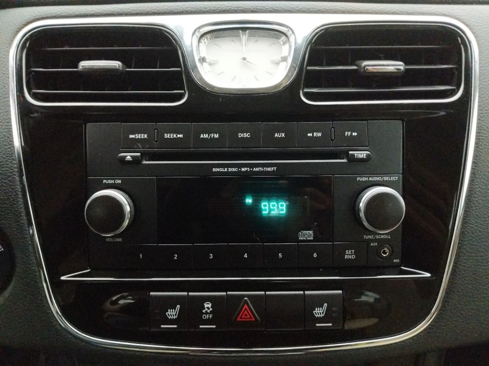 2014 Chrysler 200 - Stereo Package