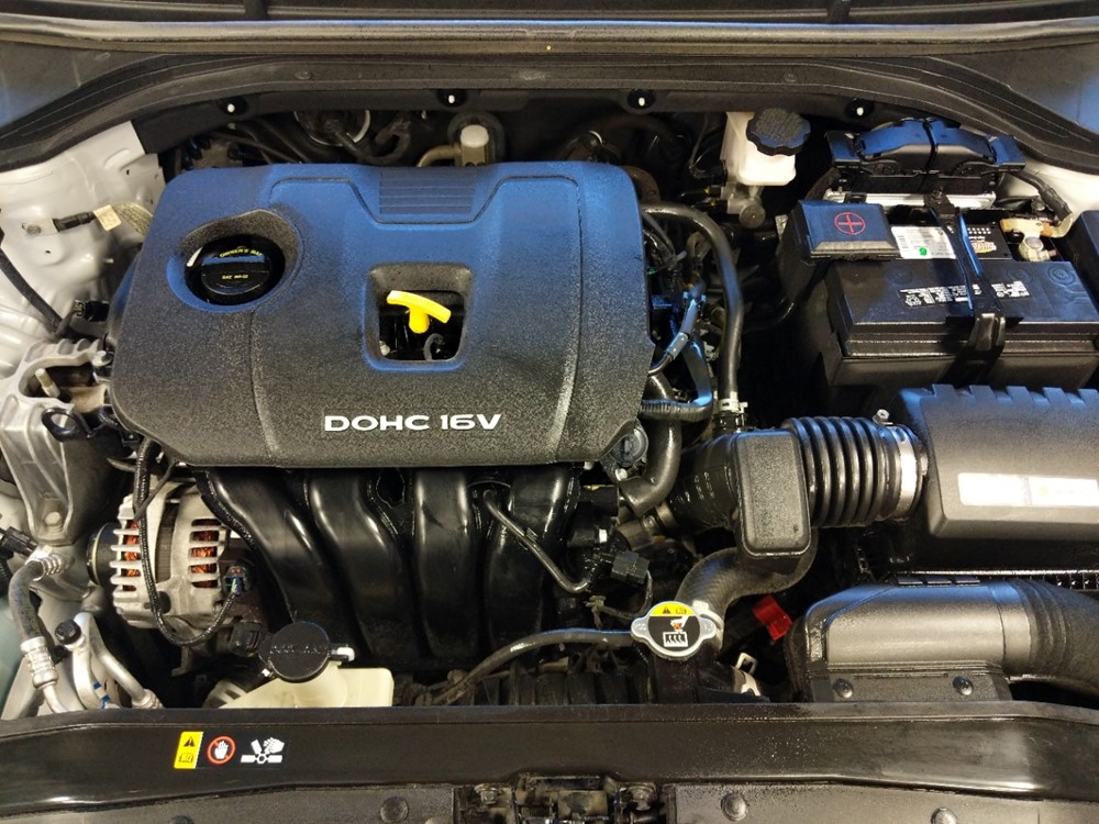 2017 Hyundai Elantra - Engine