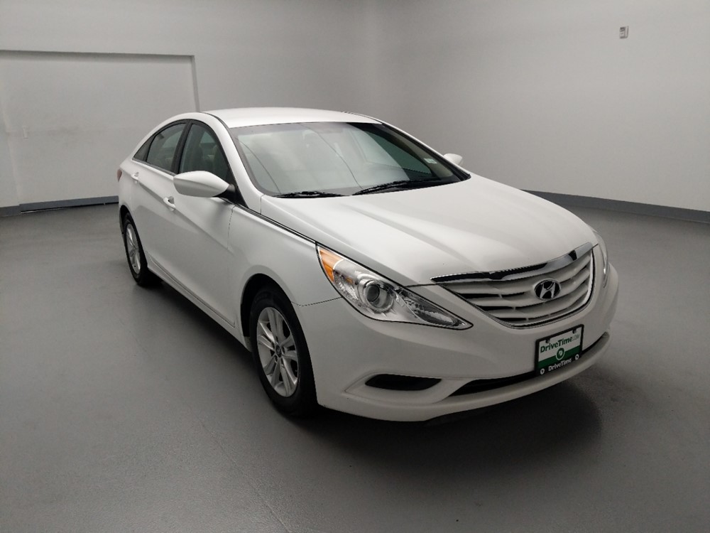 2013 Hyundai Sonata - Passenger Front Bumper