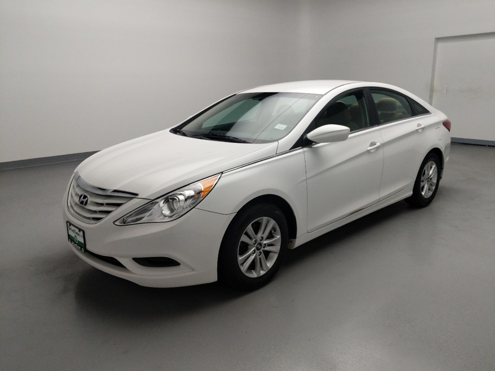 2013 Hyundai Sonata - Driver Front Bumper
